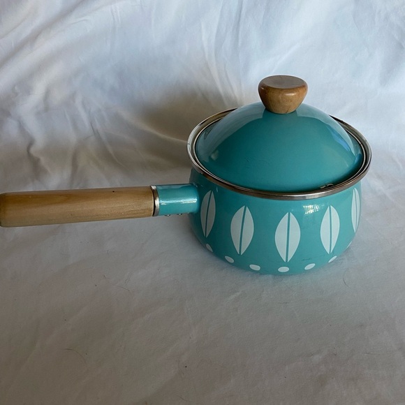 MCM 1.5 qt Lidded saucepan White Lotus on Turquoise Blue Scandinavian Vintage - Picture 3 of 13